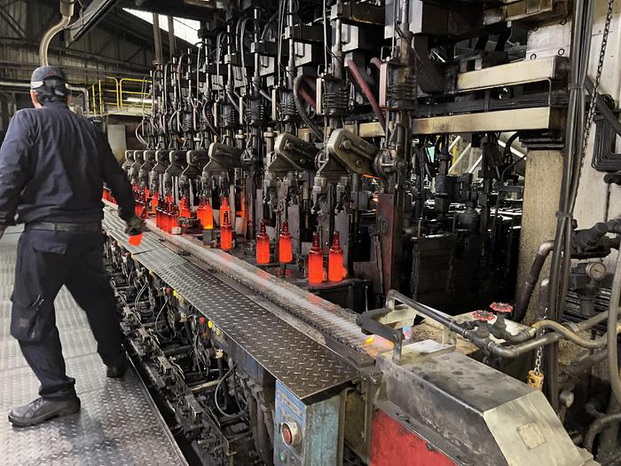 Used EMHART IS10 - EF 5 1/2 '' DG RH Hotend glass production line