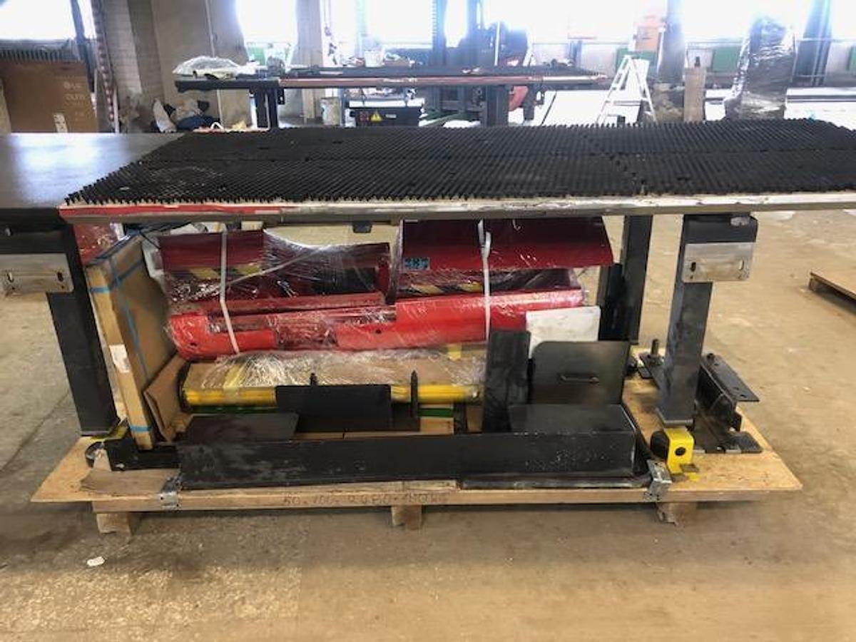 Used 2011 Amada EM2510NT