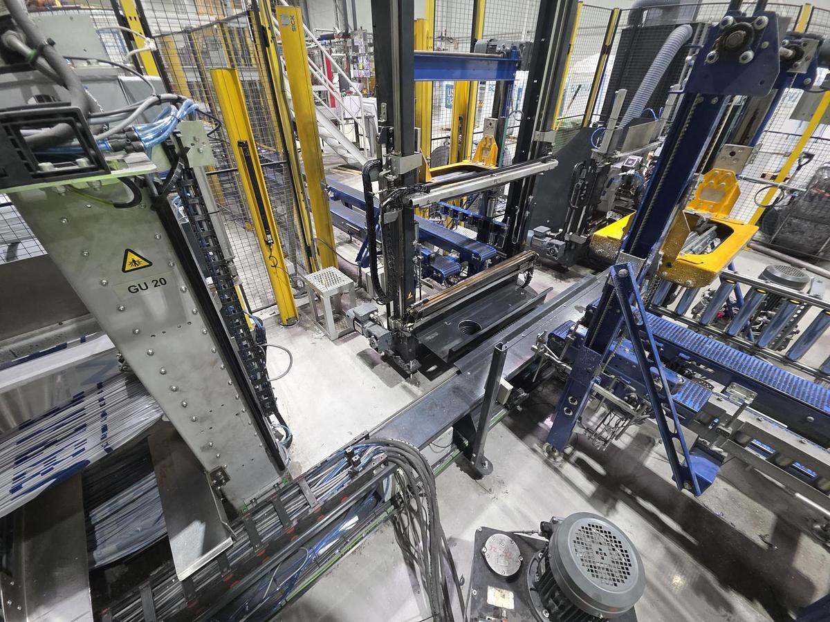 Used Tentoma RoRo StretchPack Semi-flow Packaging Machine