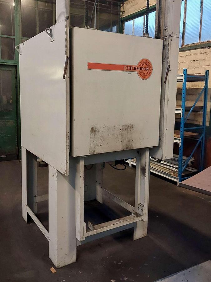 Used 2000 THERMIDOR FHV600 Heat Treatment Furnace