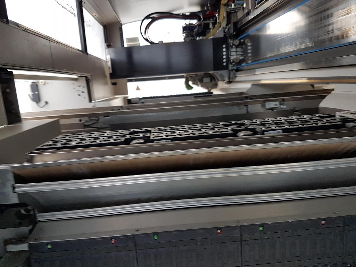 Used Siemens Siplace SMT Machines  Package