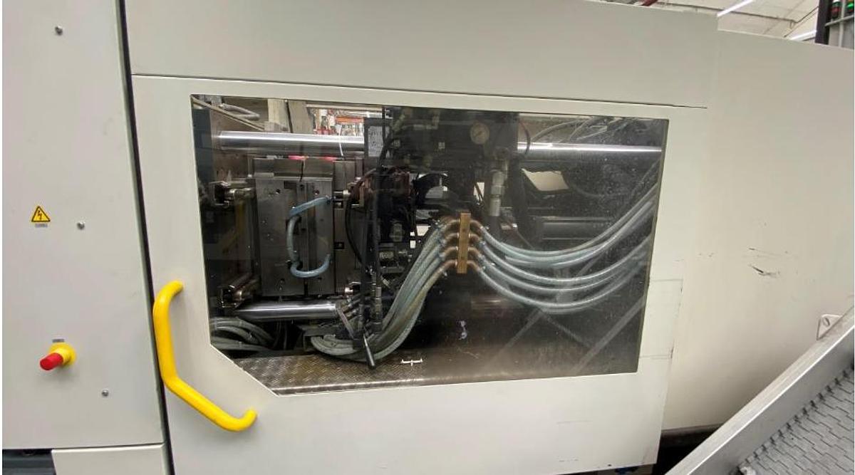 Used 2001 Demag 200/560-840 concept