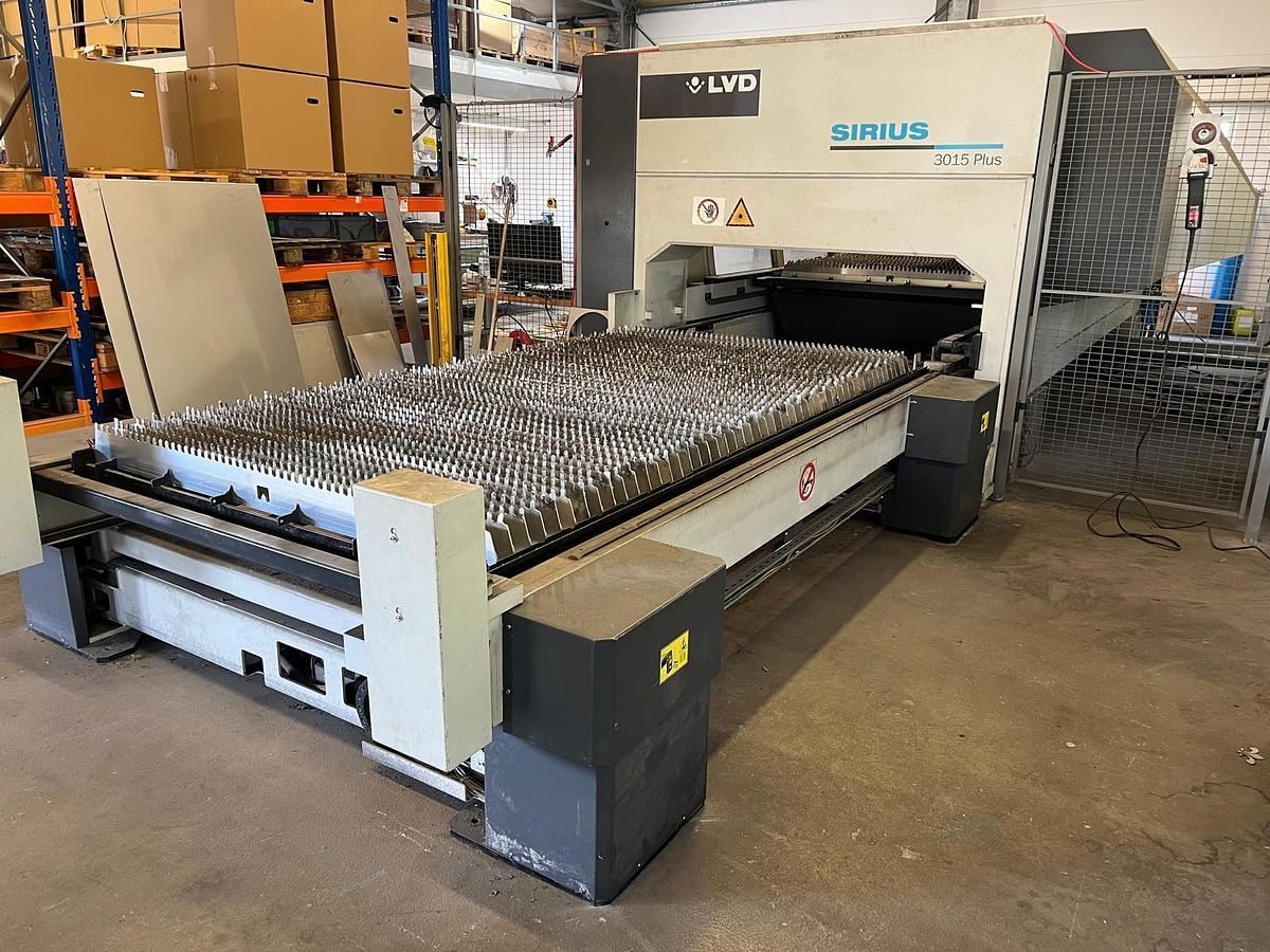 Used LVD Sirius 3015 Plus CO2 Laser Cutting Machine