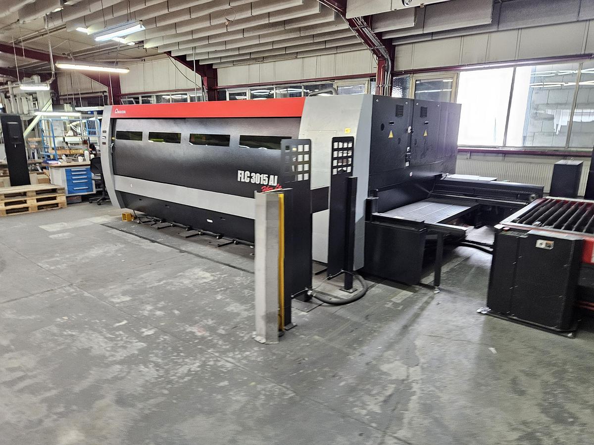 Used 2018 Amada FLC3015 AJ-C2R