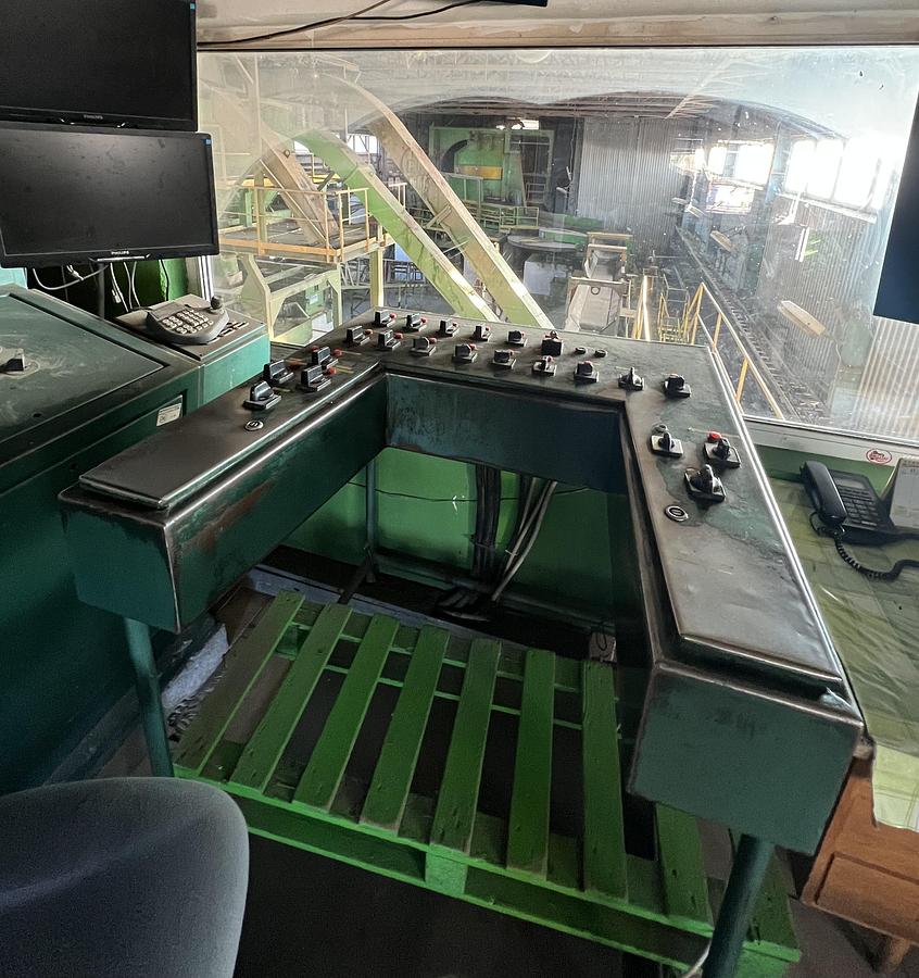 Used Bezner wood chip production line