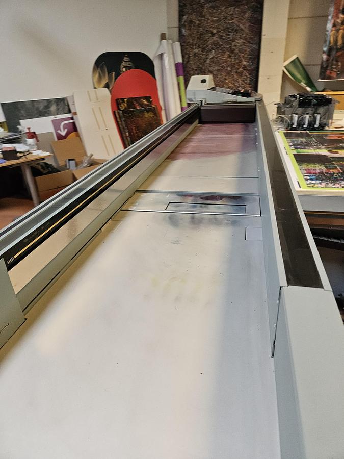 Used 2012 Agfa Anapurna + OCE arizona + printing machines package
