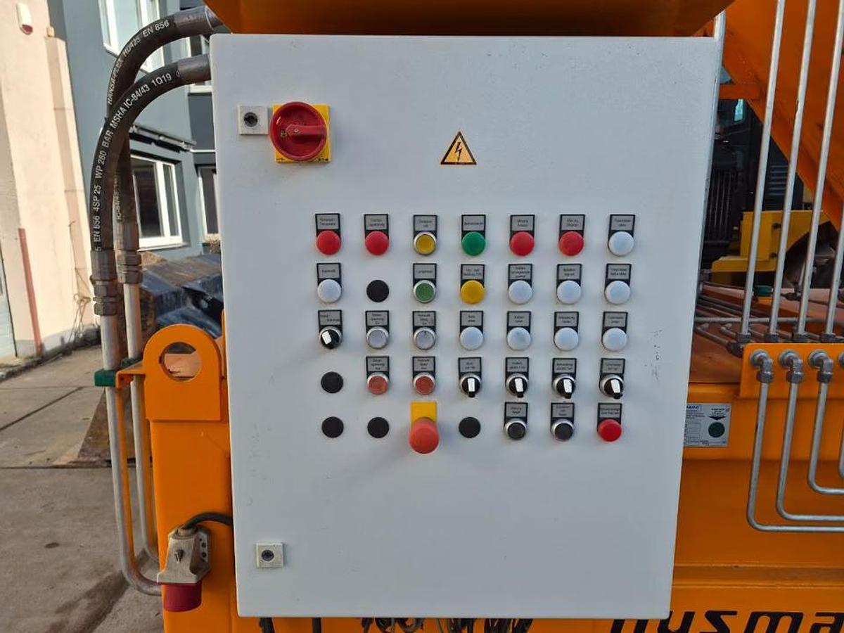 Used 2019 Husmann MP100TS Container Press including 3 Press Containers