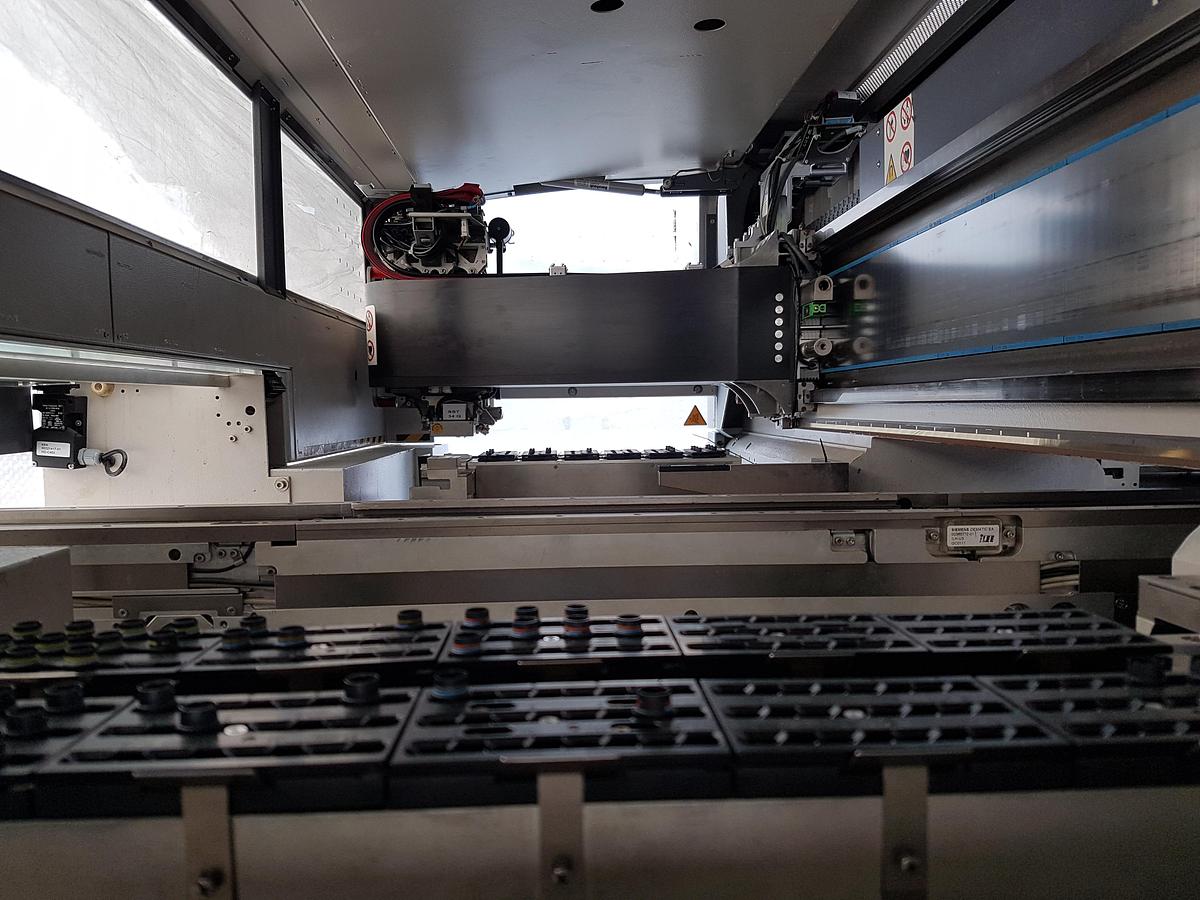 Used Siemens Siplace SMT Machines  Package