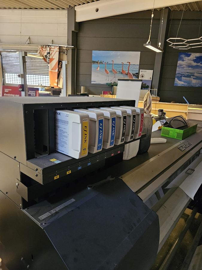 Used 2012 Agfa Anapurna + OCE arizona + printing machines package