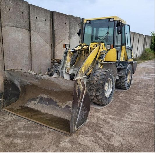 Used 2000 Komatsu Hanomag WA 95-3