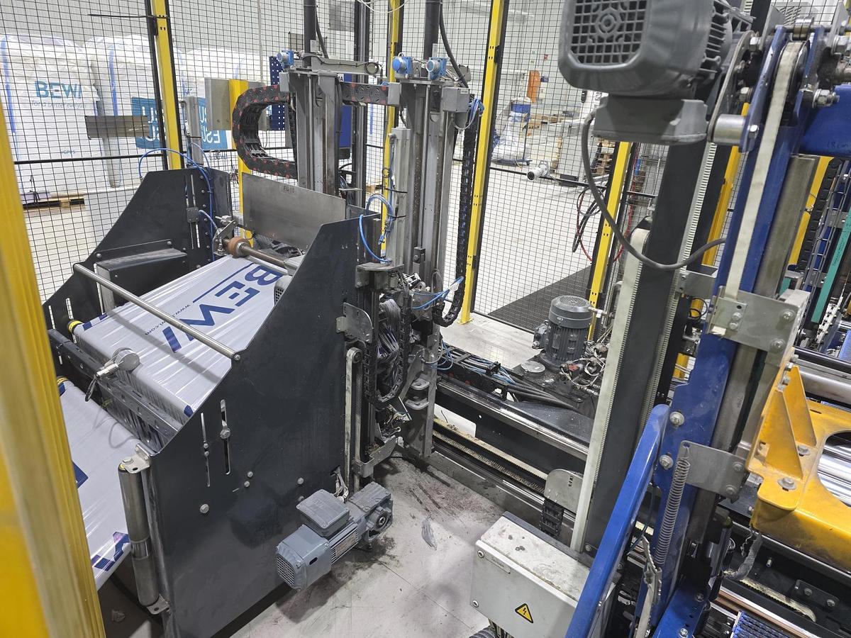 Used Tentoma RoRo StretchPack Semi-flow Packaging Machine