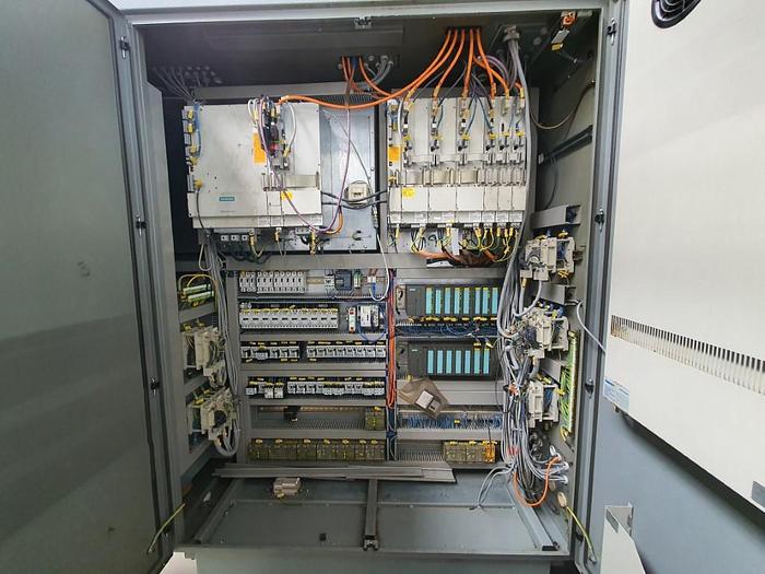 Used 2000 DMG DMC 60 H hi-dyn