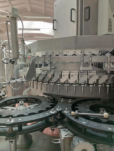 Used BOTTLE FILLING LINE 24.000 bottles/hour