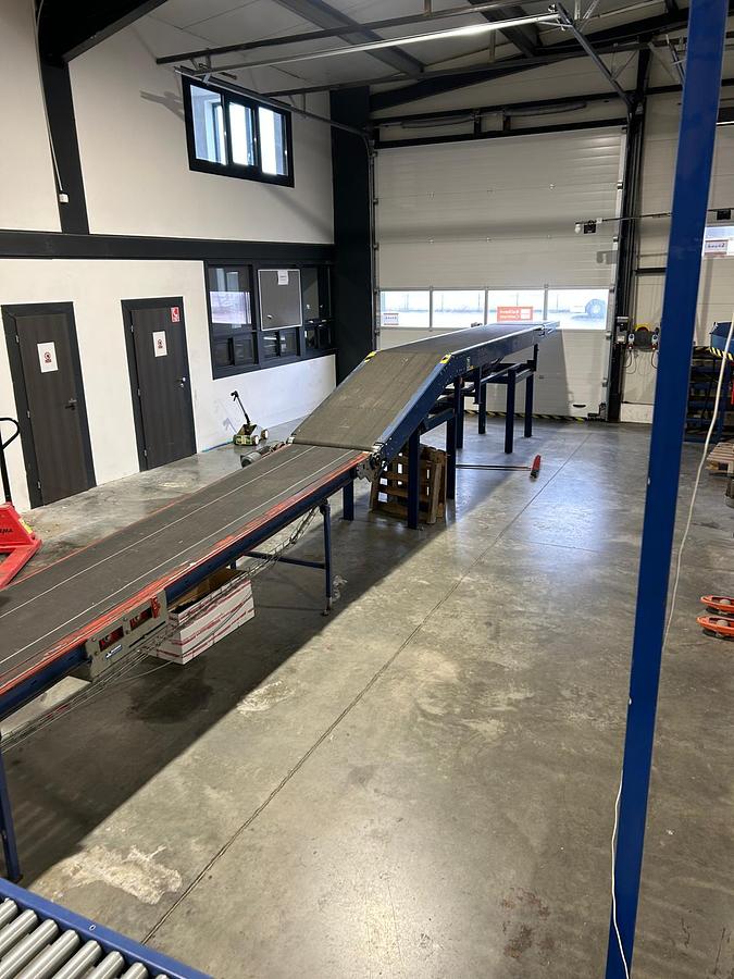 Used Used Driven Roller Conveyor System with Telescopic Conveyors and Weighing Stations