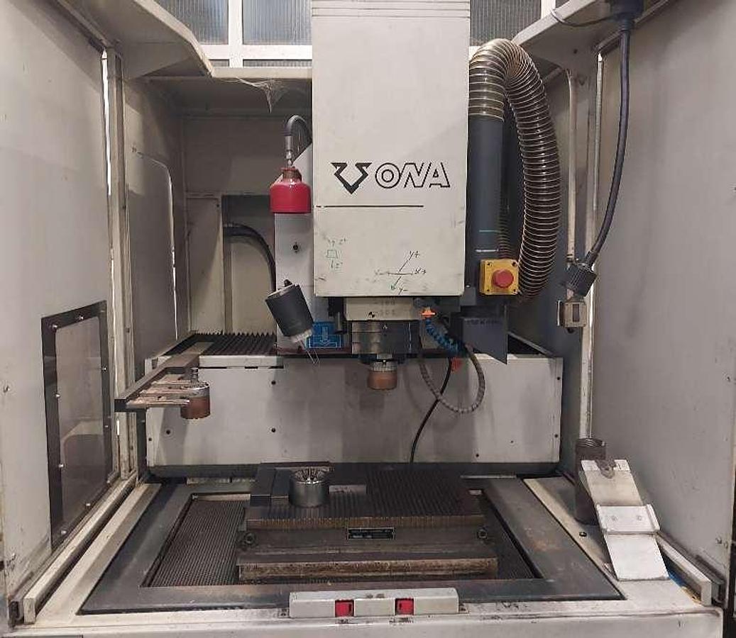 Used ONA TECHNO C300 Die Sinking EDM Machine