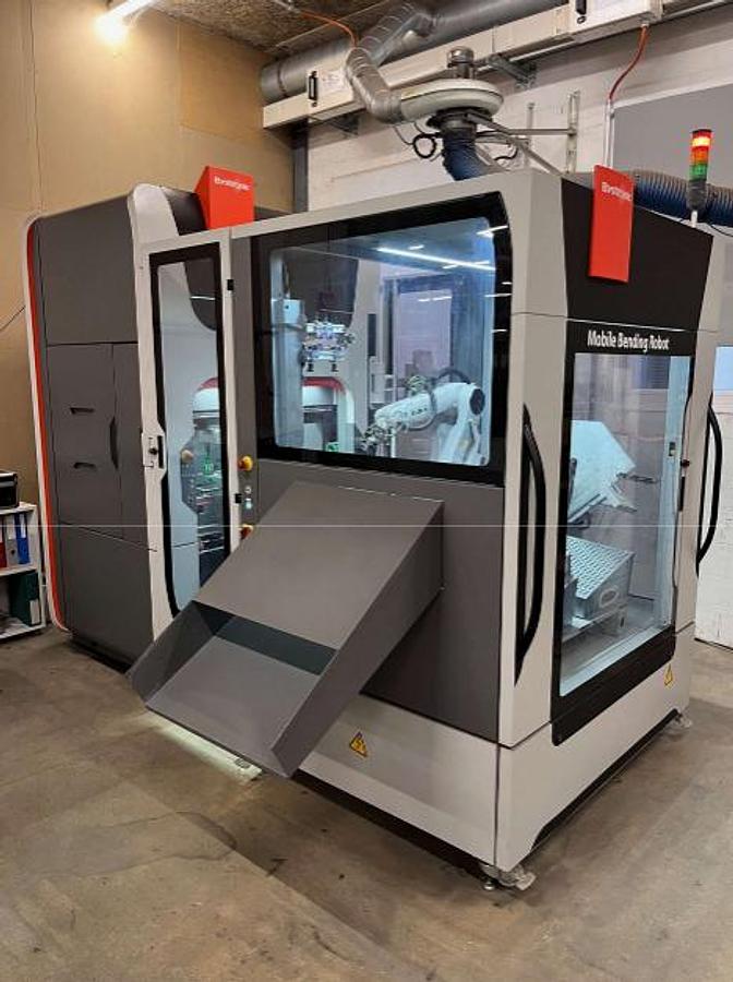 Used 2019 Bystronic Xpert 40/1030 with KUKA Robot Cell 