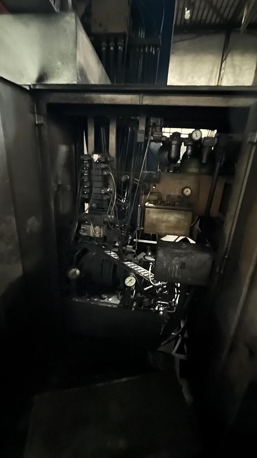 Used TOS SKIQ 12 CNC