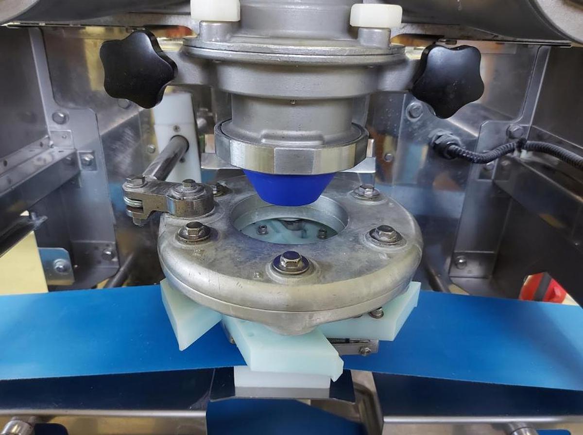 Used 2003 RHEON KN135