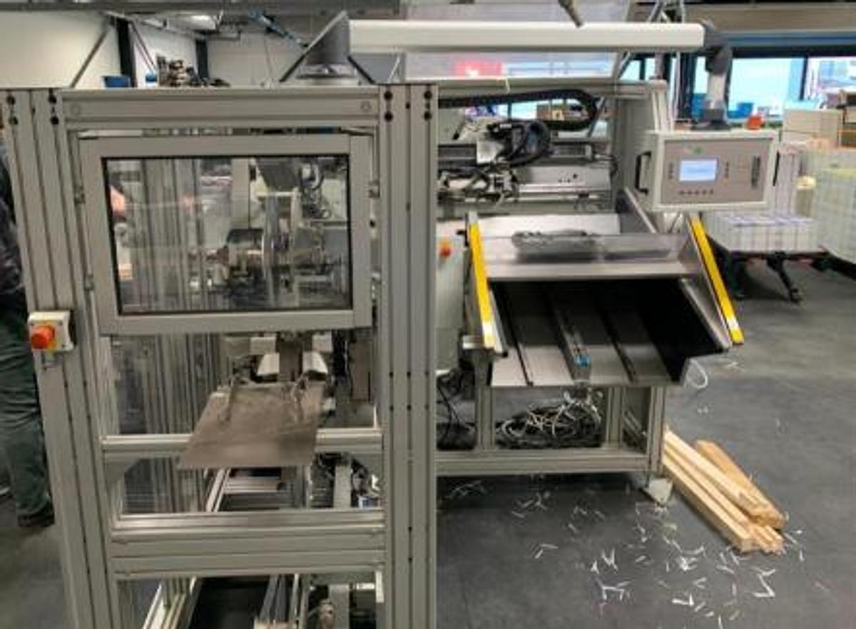 Used 2010 Polar DCM DCC-M Die Cutter with Counter Pressure