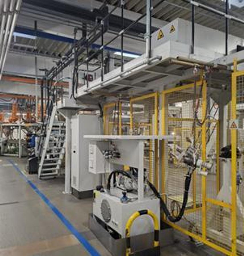 Used 1989 Omipa 90/75/35 Extrusion Line