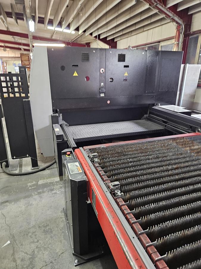 Used 2018 Amada FLC3015 AJ-C2R