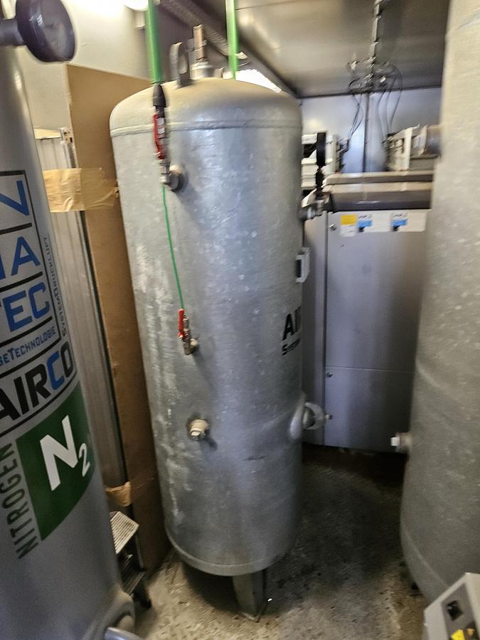 Used Airco Nitrogen container