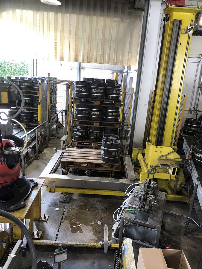 Used KEG Washing, Filling and Palletizing System