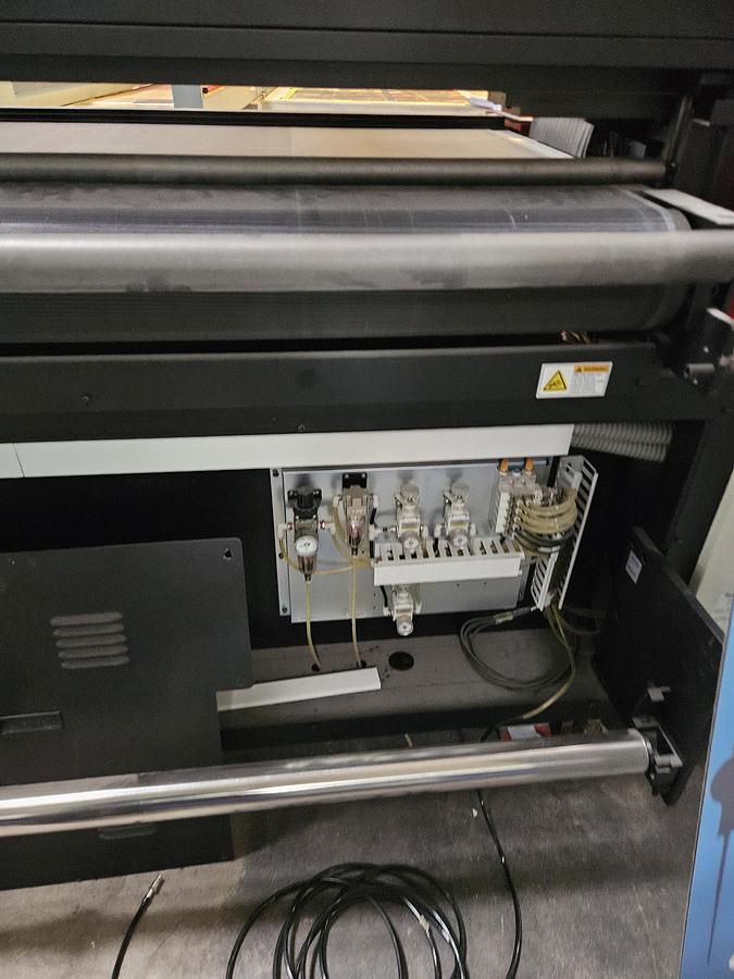 Used 2012 Agfa Anapurna + OCE arizona + printing machines package
