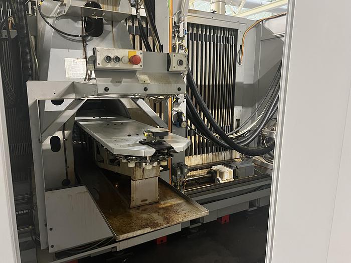 Used 2004 CHIRON Mill 2000