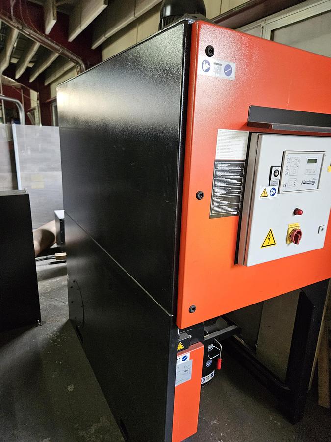 Used 2018 Amada FLC3015 AJ-C2R