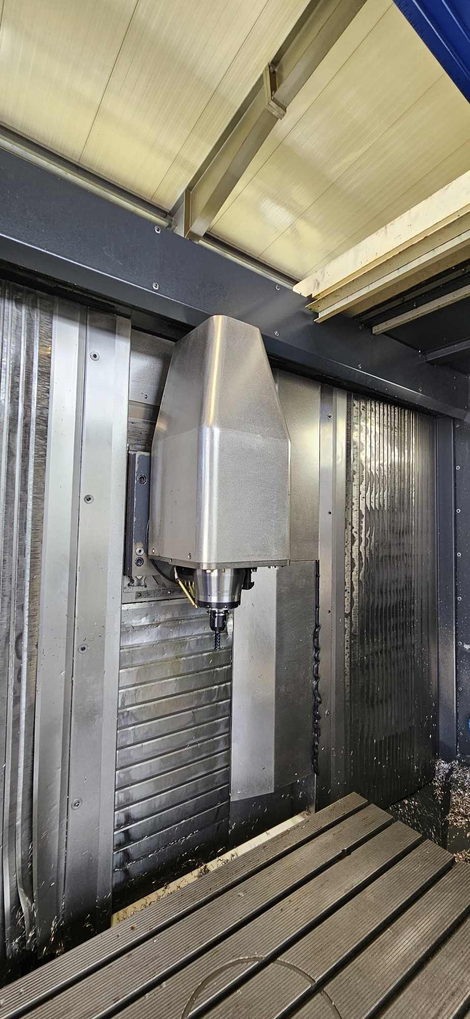 Used 2010 Deckel Maho DMF260/7
