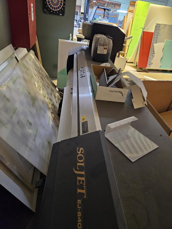 Used 2012 Agfa Anapurna + OCE arizona + printing machines package