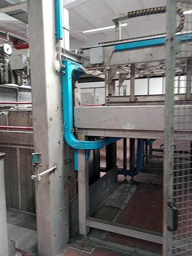 Used BOTTLE FILLING LINE 24.000 bottles/hour