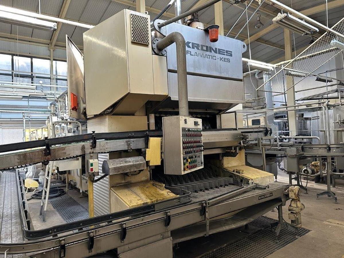 Used Used KRONES carbonated bottling line