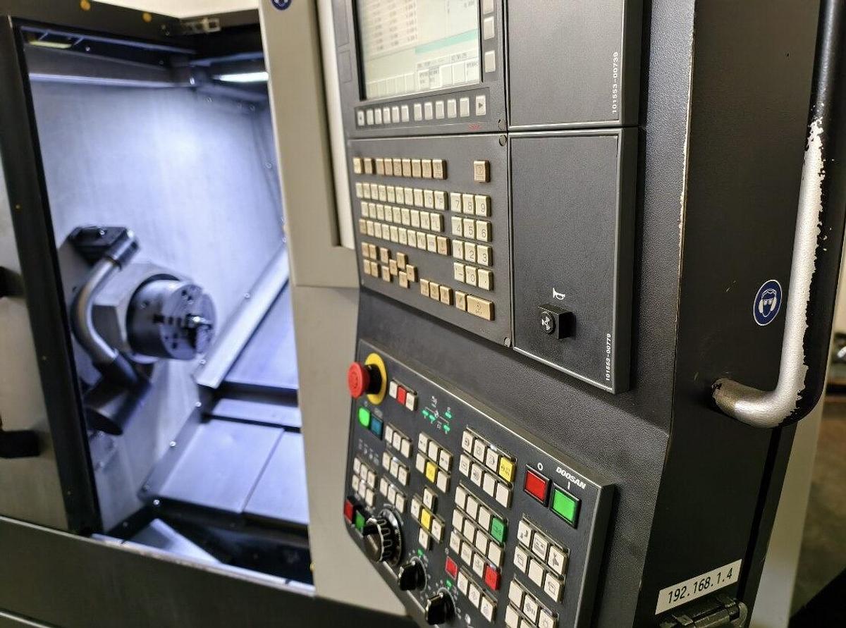 Used 2017 Doosan LYNX 2100 A