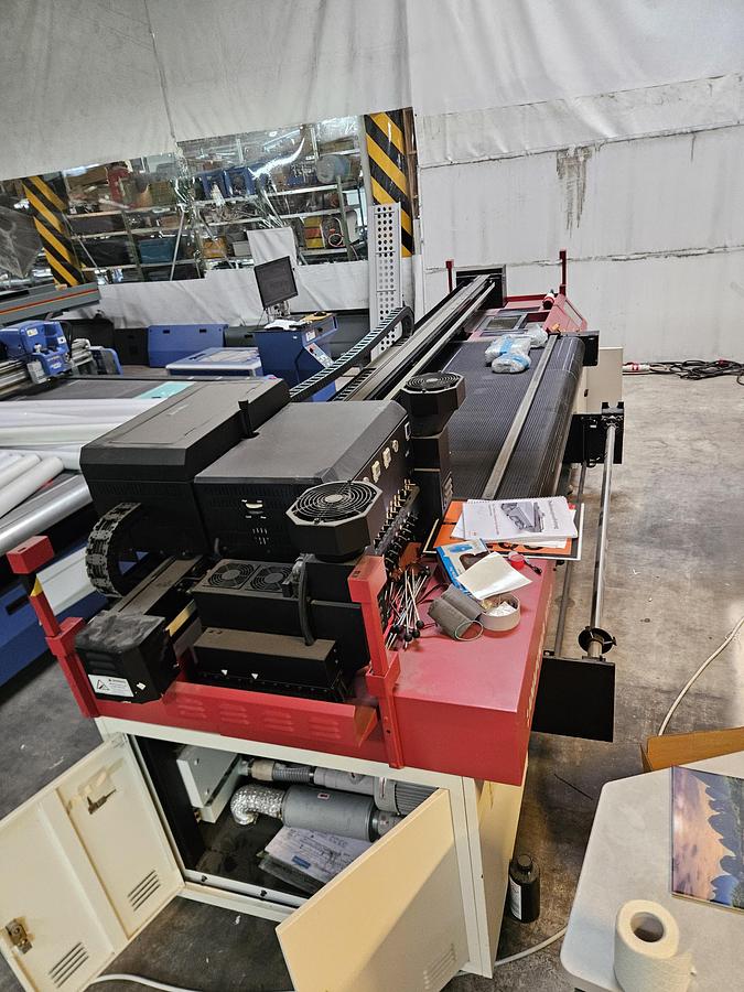 Used 2012 Agfa Anapurna + OCE arizona + printing machines package