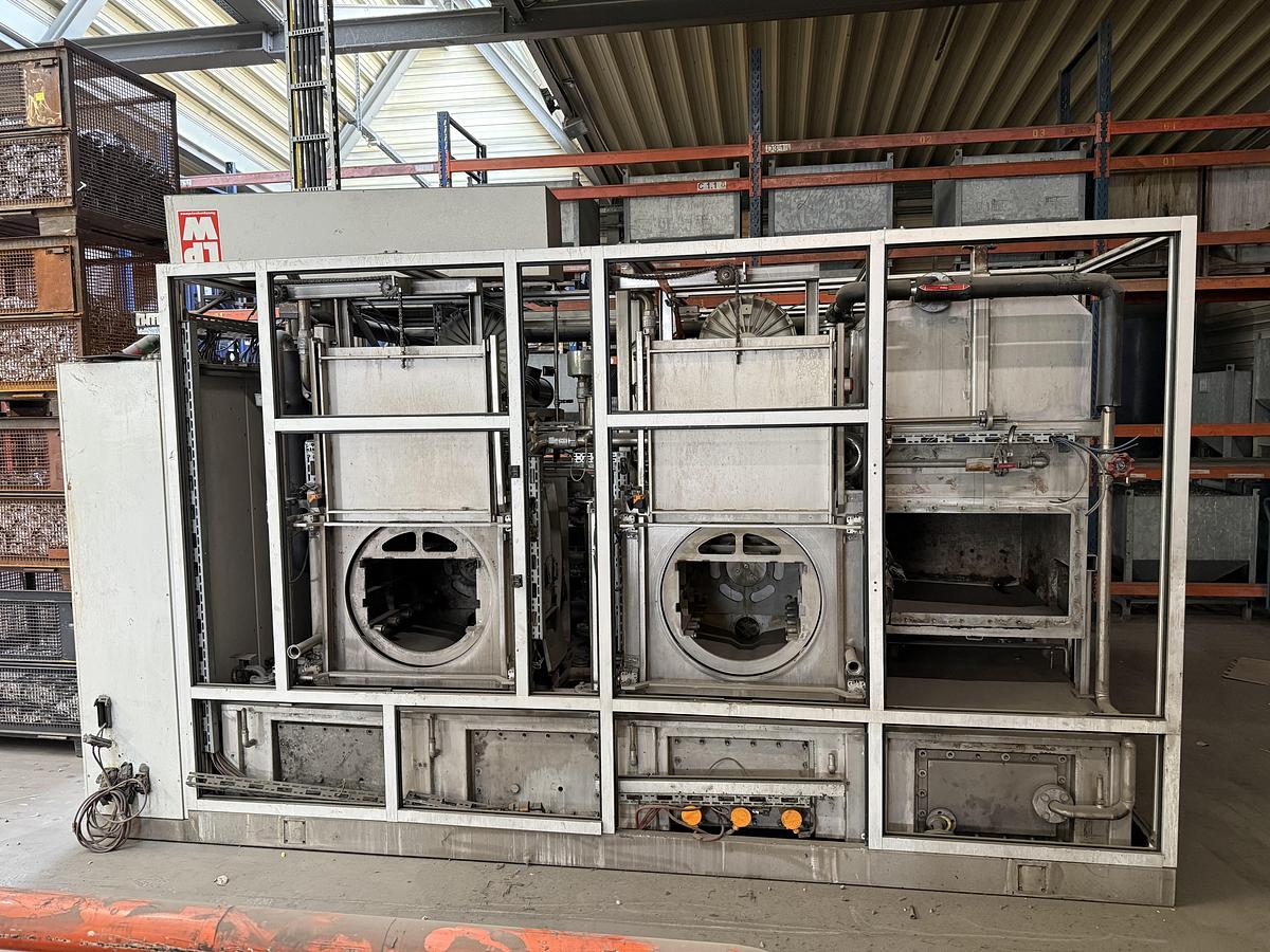 Used  2010 LPW  PowerJet 670 T4-V Twin Cleaning System 