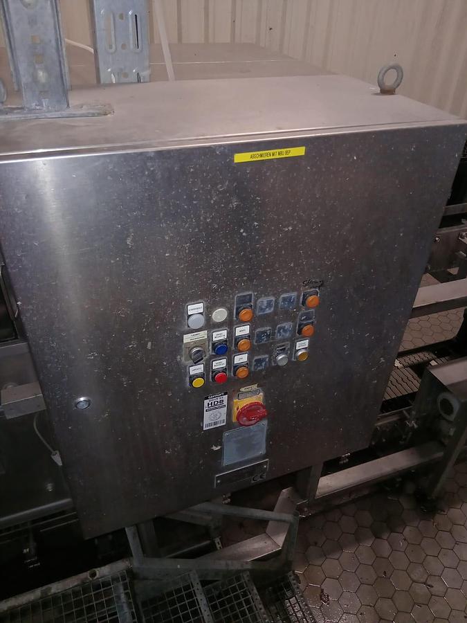 Used 2000 Krones Zierk PET crate washing system