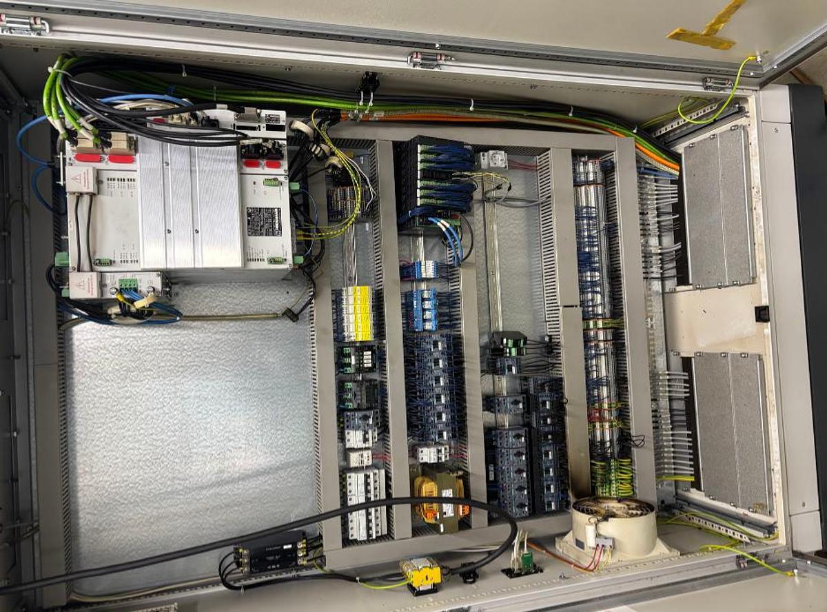 Used 2013  Kunzmann WF650  Universal Milling Machine 