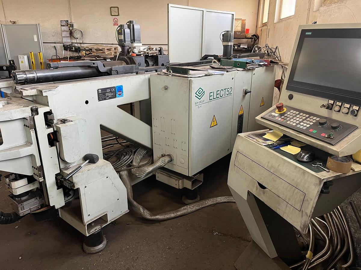 Used 2016 ELECT-M 52