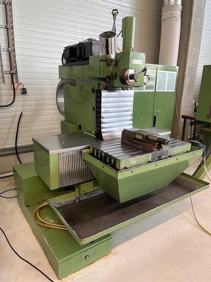 Used 1987 HERMLE UWF851 CNC
