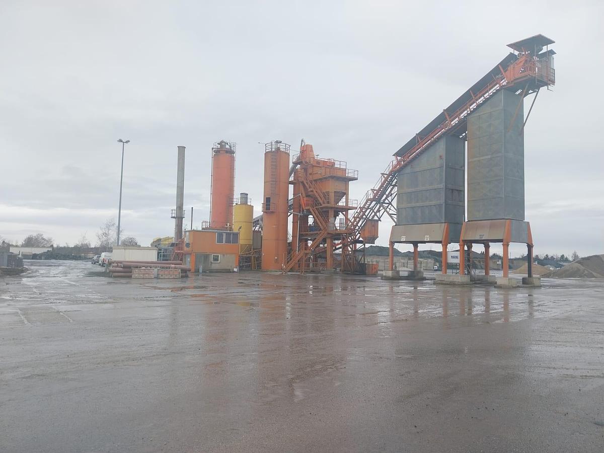 Used 1991 Marini Asphalt Mixing Plant