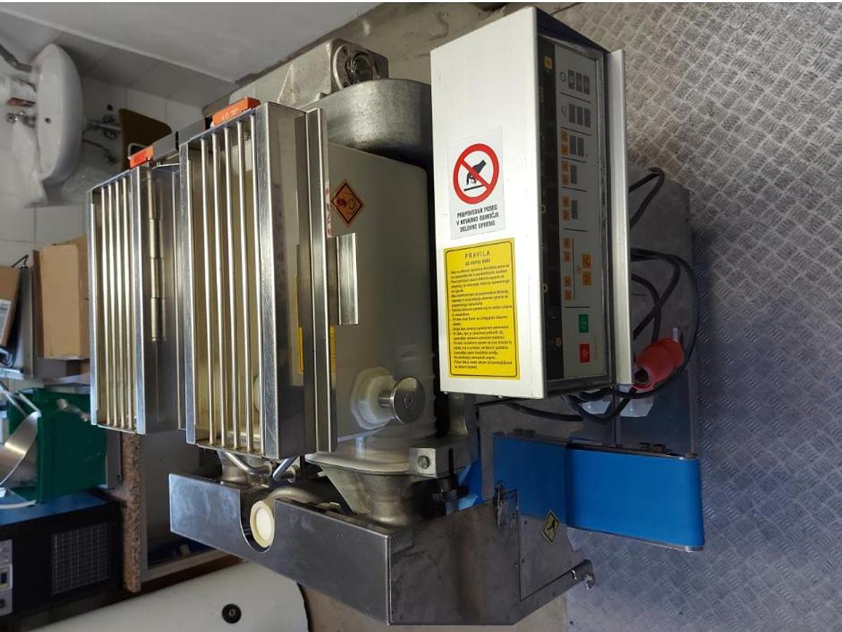 Used 2003 RHEON KN135