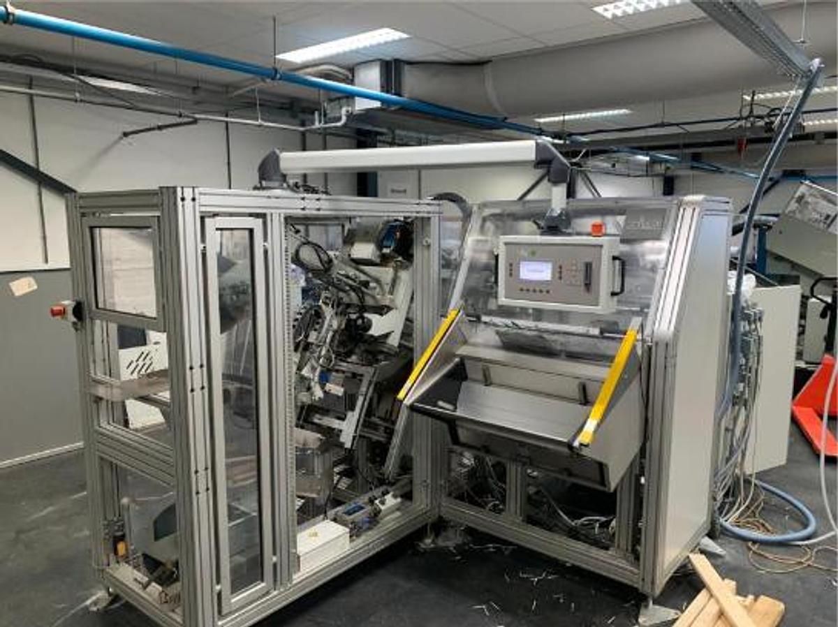 Used 2010 Polar DCM DCC-M Die Cutter with Counter Pressure