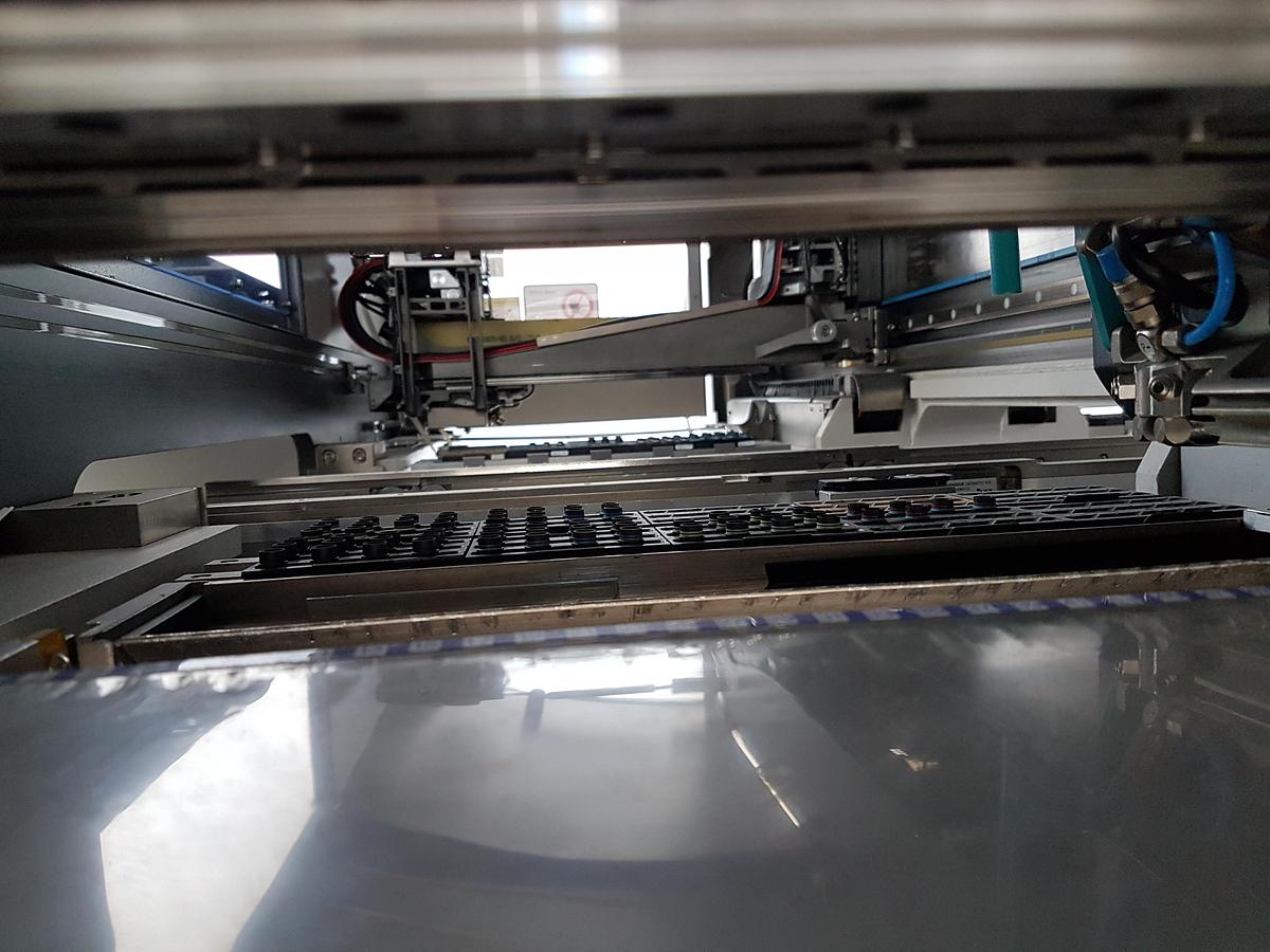 Used Siemens Siplace SMT Machines  Package