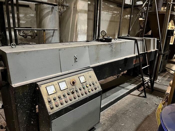 Used 1993 Prealpina extruder