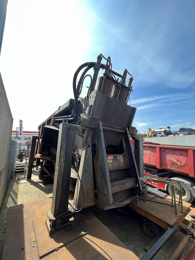 Used Bonfiglioli Scrap shear