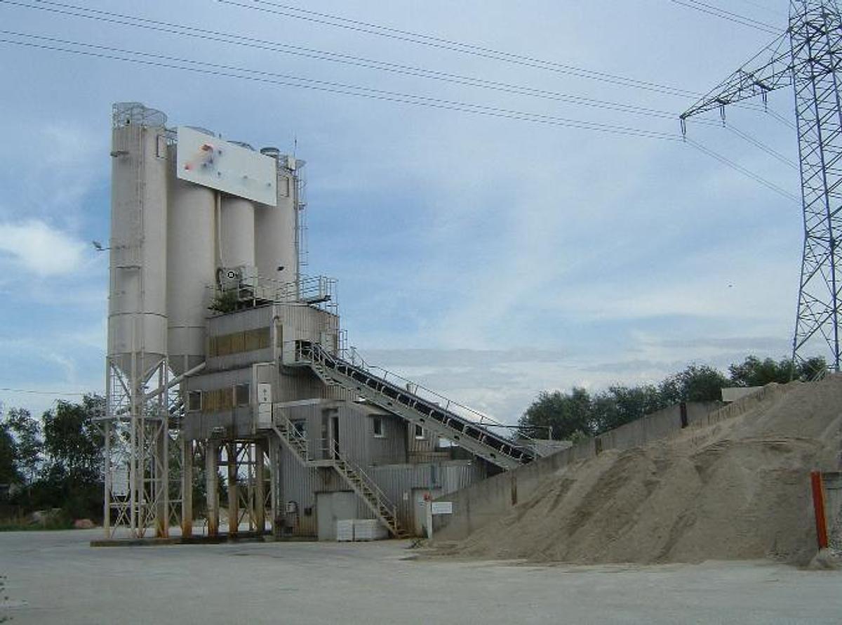 Used 1980 Stetter Ready-Mix Concrete Plant - Complete Factory