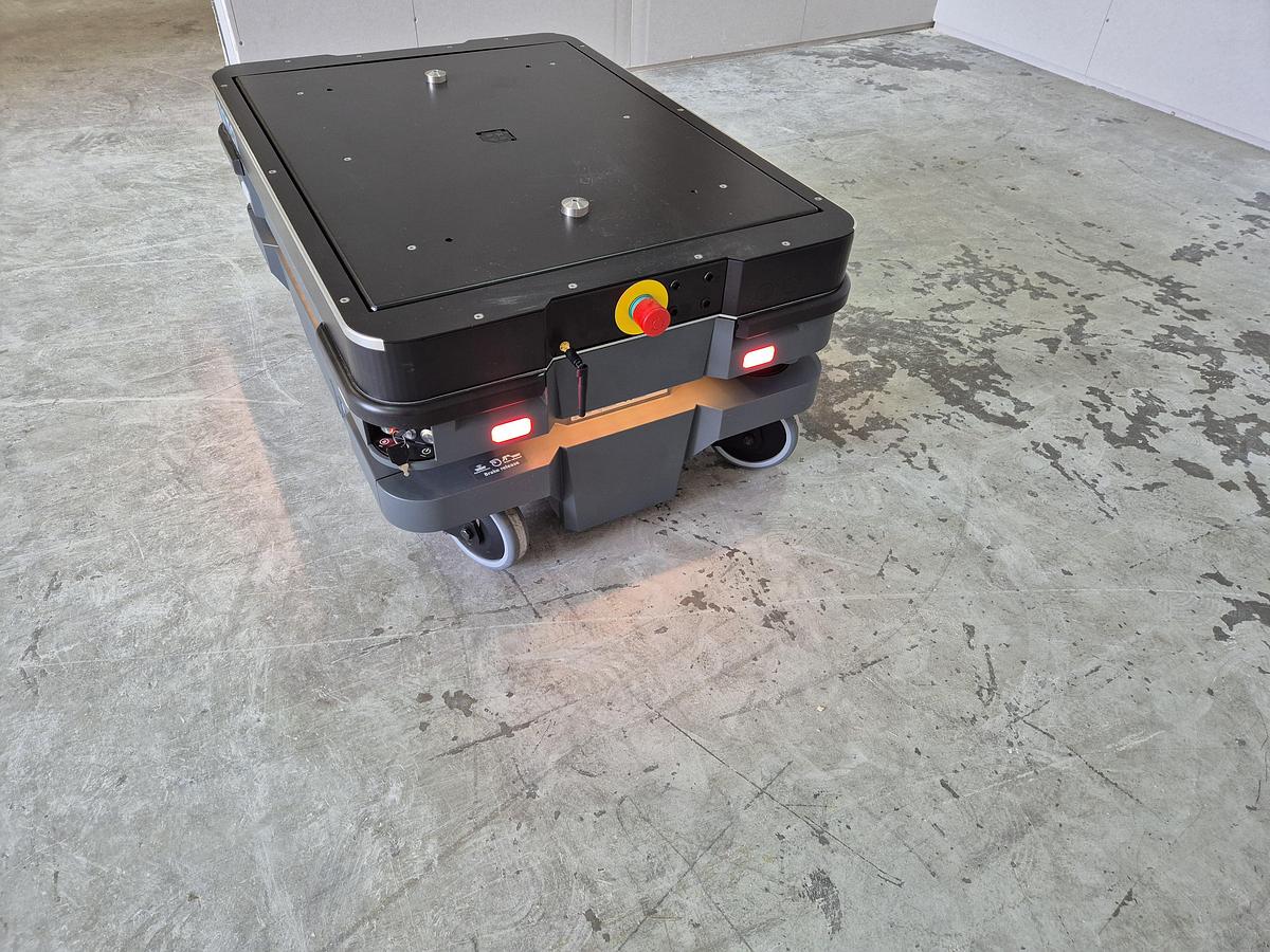 Used 2022 MiR250 Autonomous Mobile Robot (AMR) with ROEQ TML200 Lifter