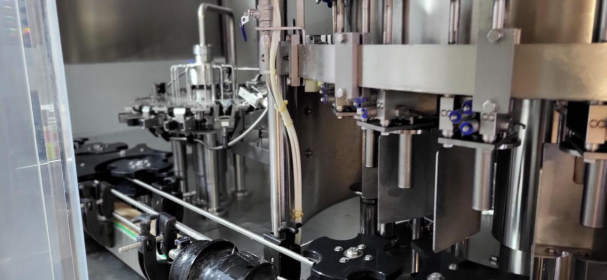 Used Complete Bottling Line for Sale (Glass Bottles)